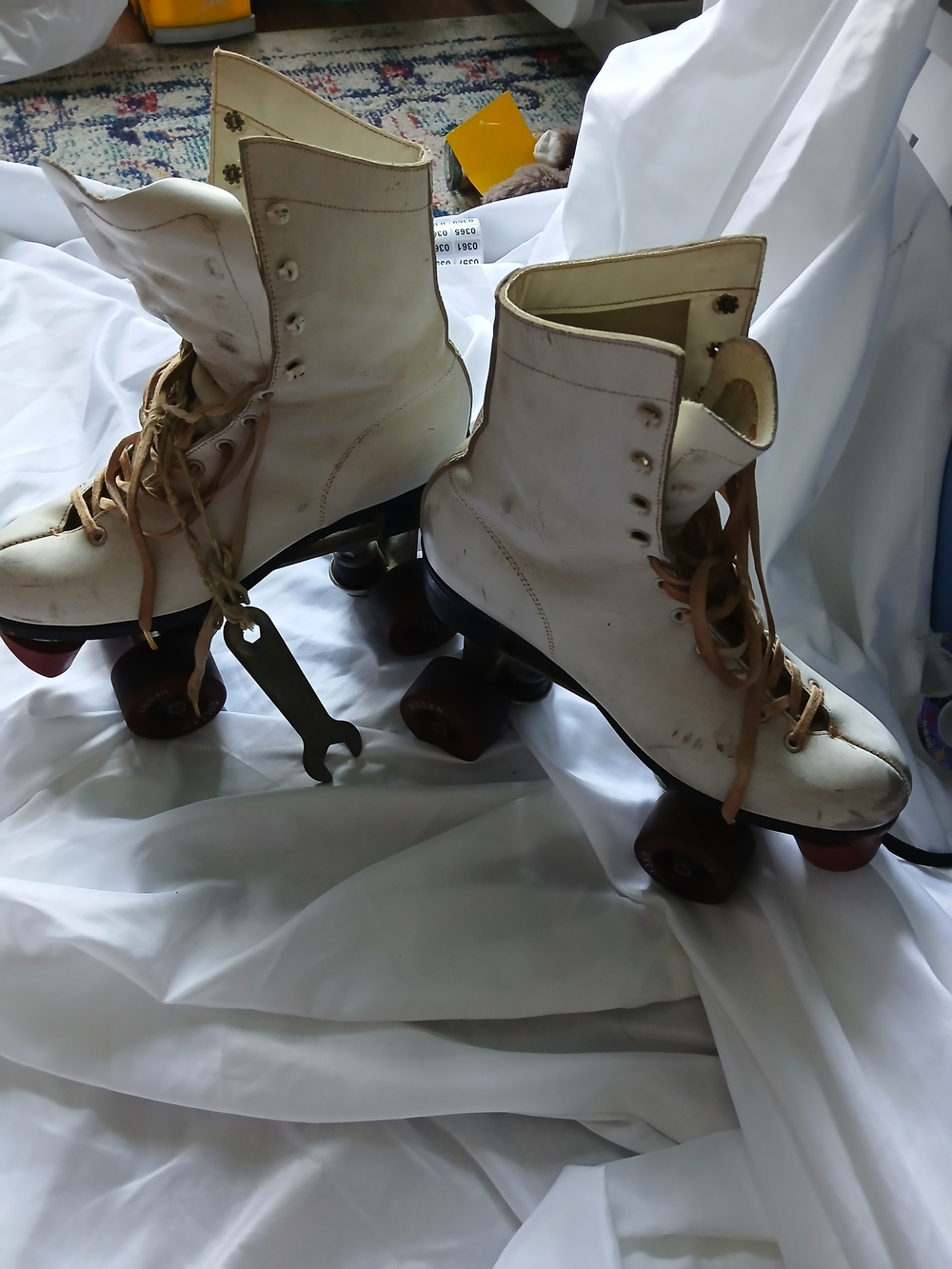 White Vintage Women's Roller Skate Boots - Unbranded